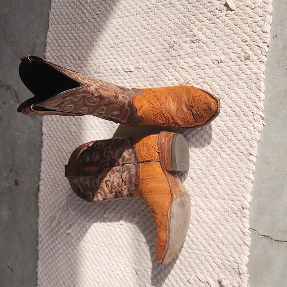 Denver Boot Company - Picture 2 of 2